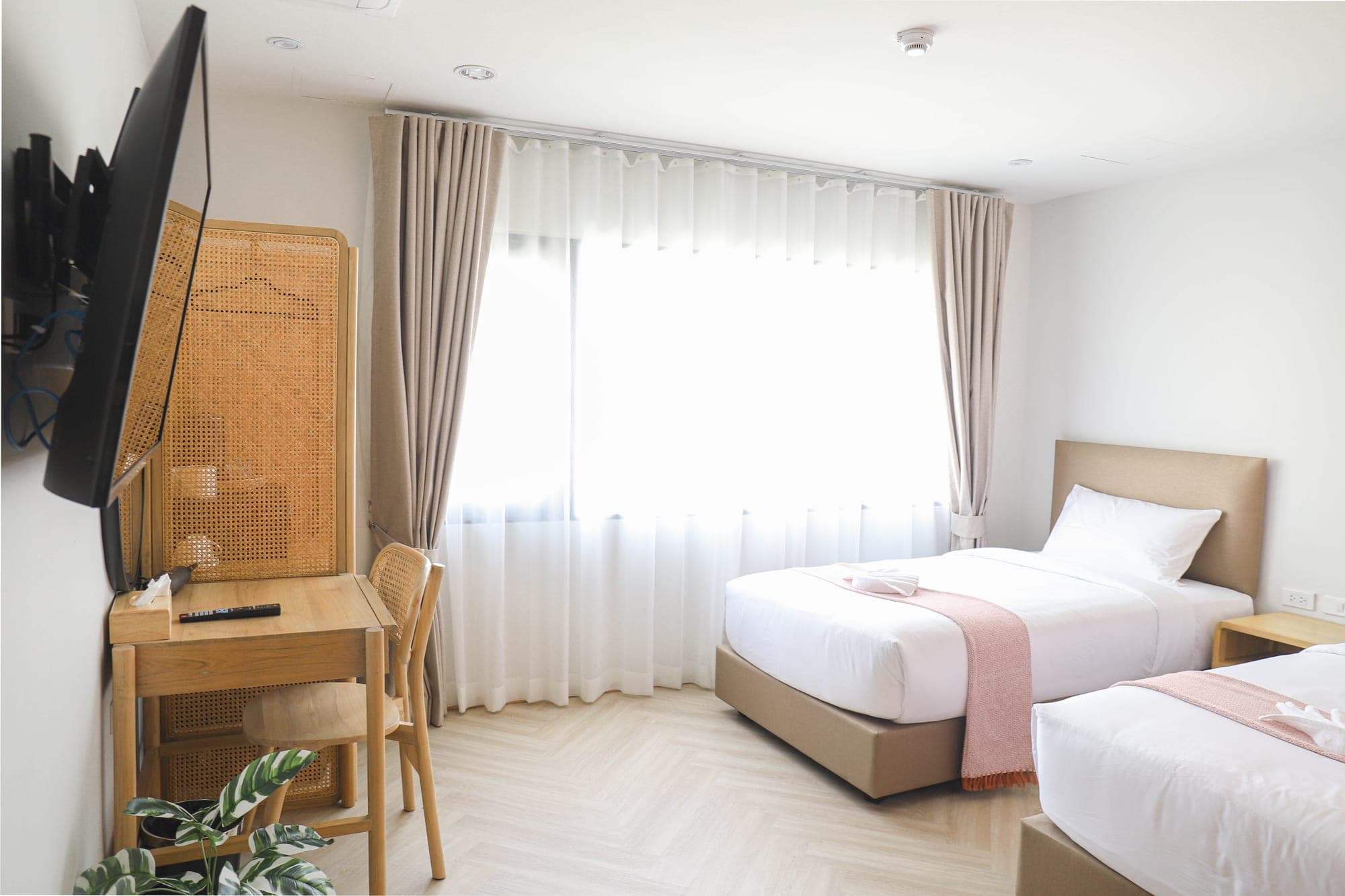 Deluxe Twin Room